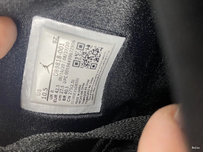 Boostmaster lin SD Triple Black Jordan (W) 6 DB9818-001 Retro 0726
